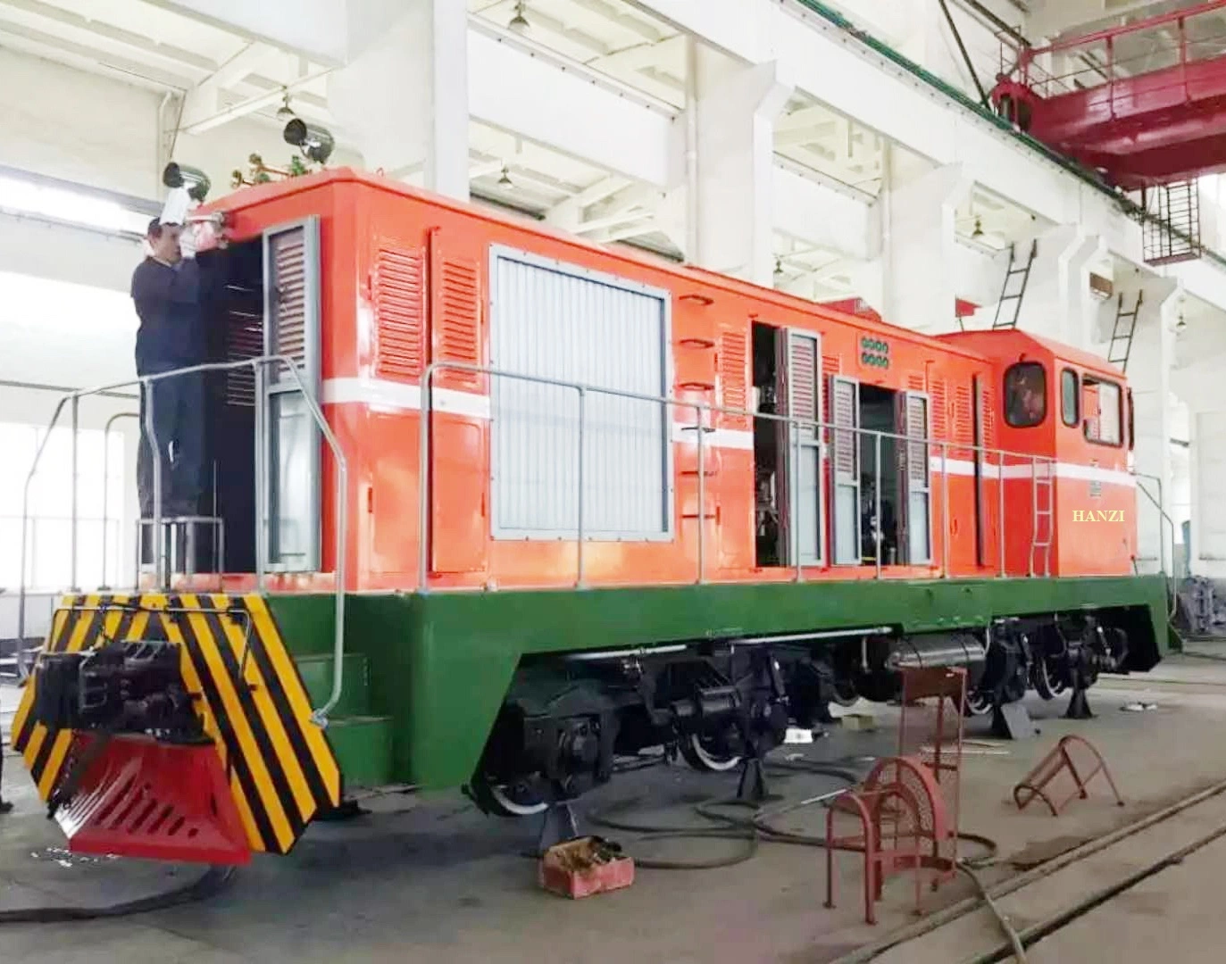 Traction Weight 1200 T 800HP Railway Shunting Diesel Locomotive for Sale