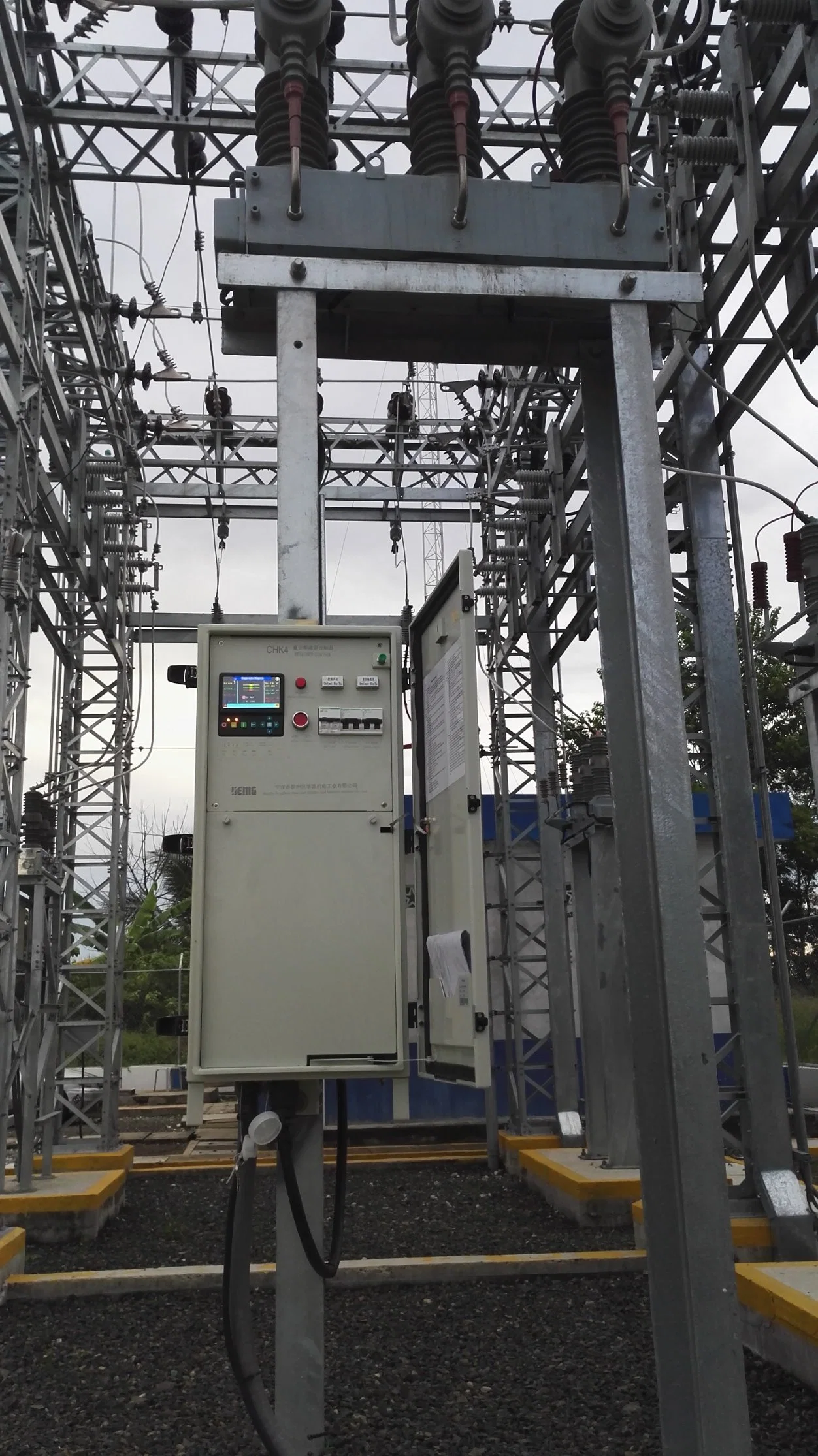 15kv/27kv/38kv Recloser Wtith IEC61850 and DNP3.0 for Distribution and Substation