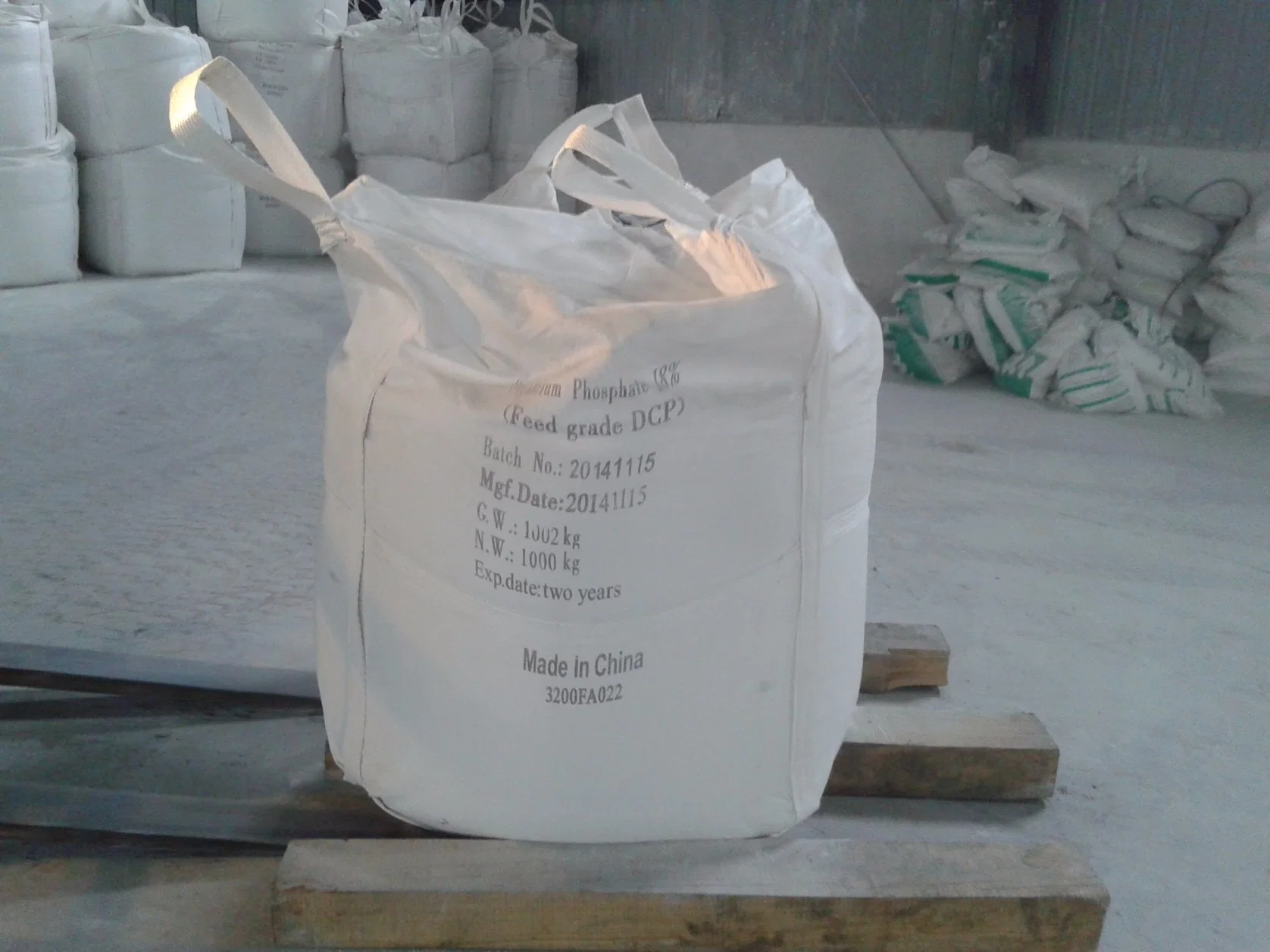 &#160; CAS: 7758-23-8 Mcp 22% Powder/Granule Feed Grade