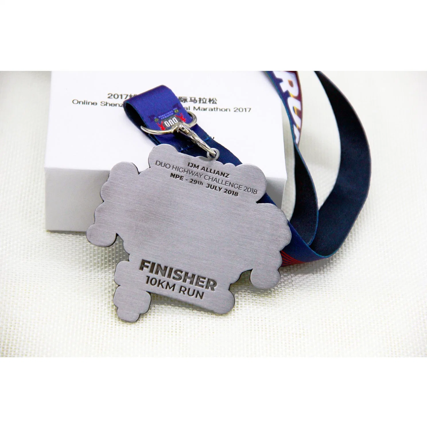 Wholesale/Supplier Supplier Factory Promotion Gift Price Metal Crafts Custom Designs Zinc Alloy Casting Gold Marathon Running Race Sport Award Finisher Medals