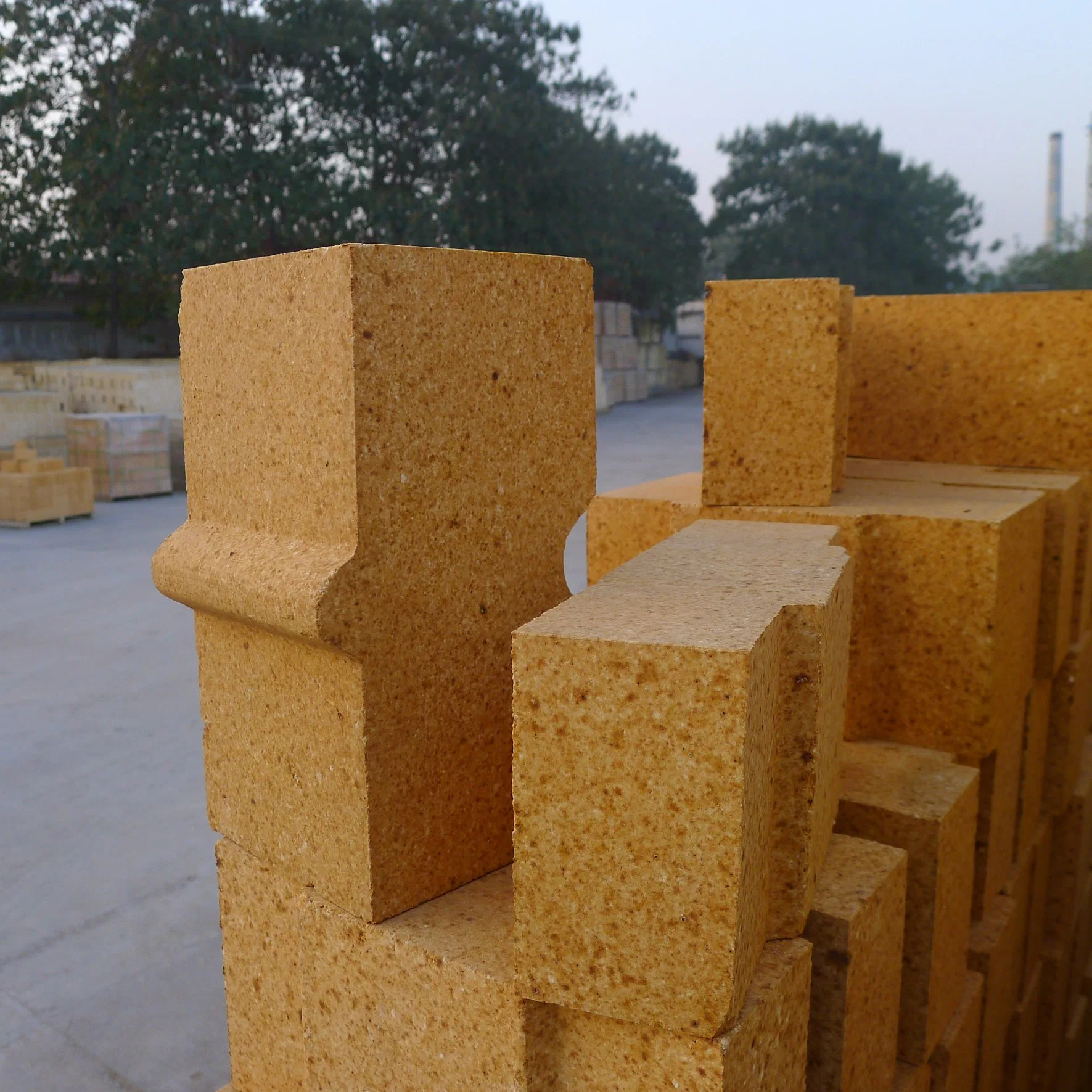 Ifb 230X114X64/76mm 600kg/M3thermal Heat Insulation Furnace White Refractory Raw Materials CF Insulation Light Firebricks