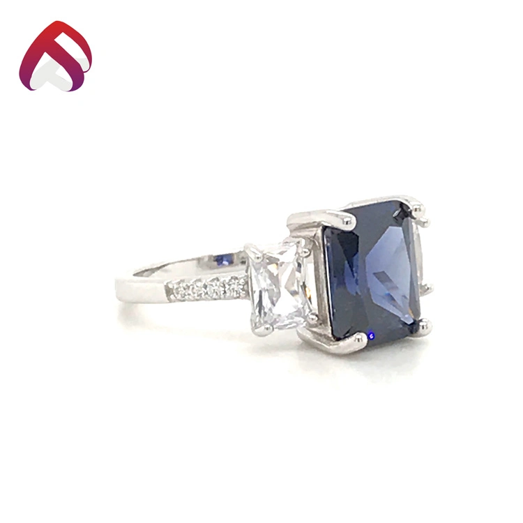 Buen precio Bagutte Tanzanite CZ 925 principales joyas de plata Anillo de piedra (RG85872)