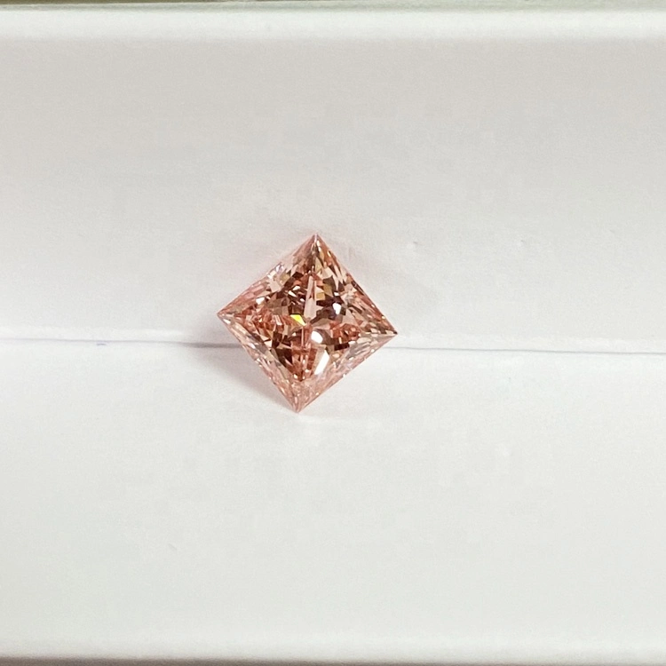 Synthetischer Hpht Lab Grown Pink Princess Cut Polierter Loose Diamond