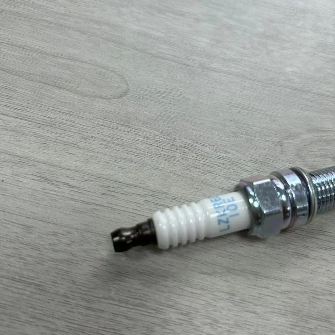 Super calidad Auto Parts Car Spark Plugs para KIA