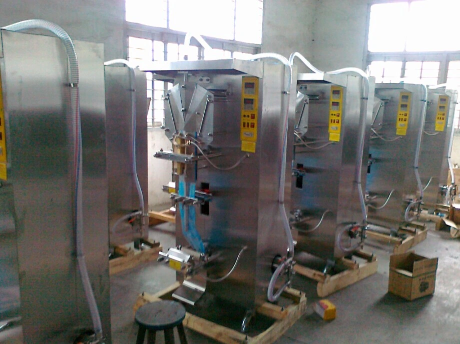 Full Automatic Liquid Packing Machine