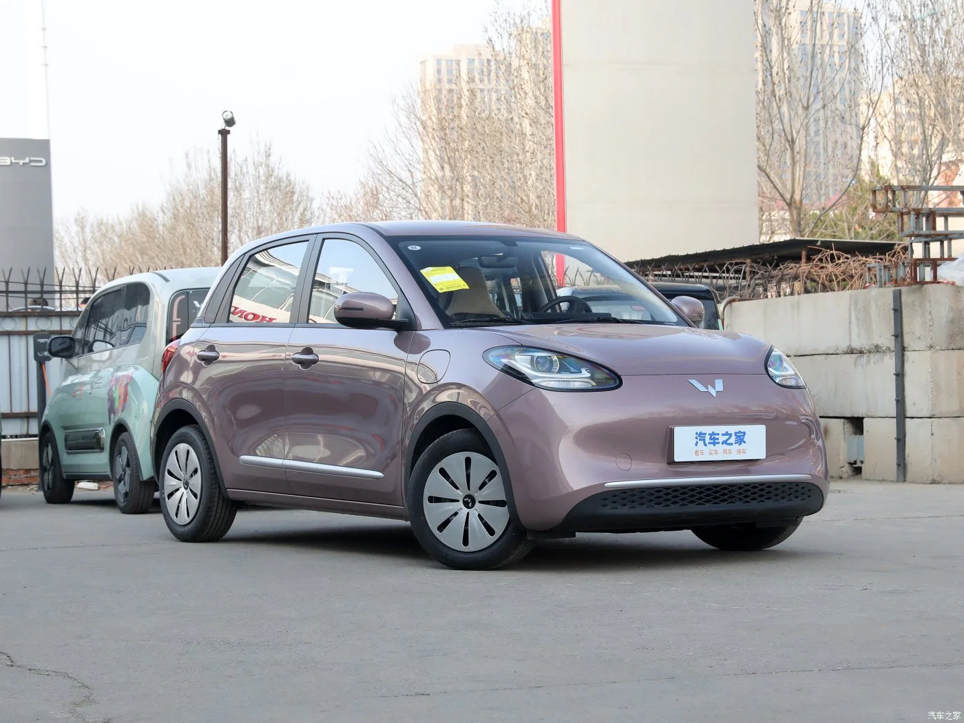 Venda a quente em Stock Wuling Nova chegada Bingo 2023 203km Novo veículo elétrico (EV) Energy Smart de 5 portas e 4 lugares fabricado na China