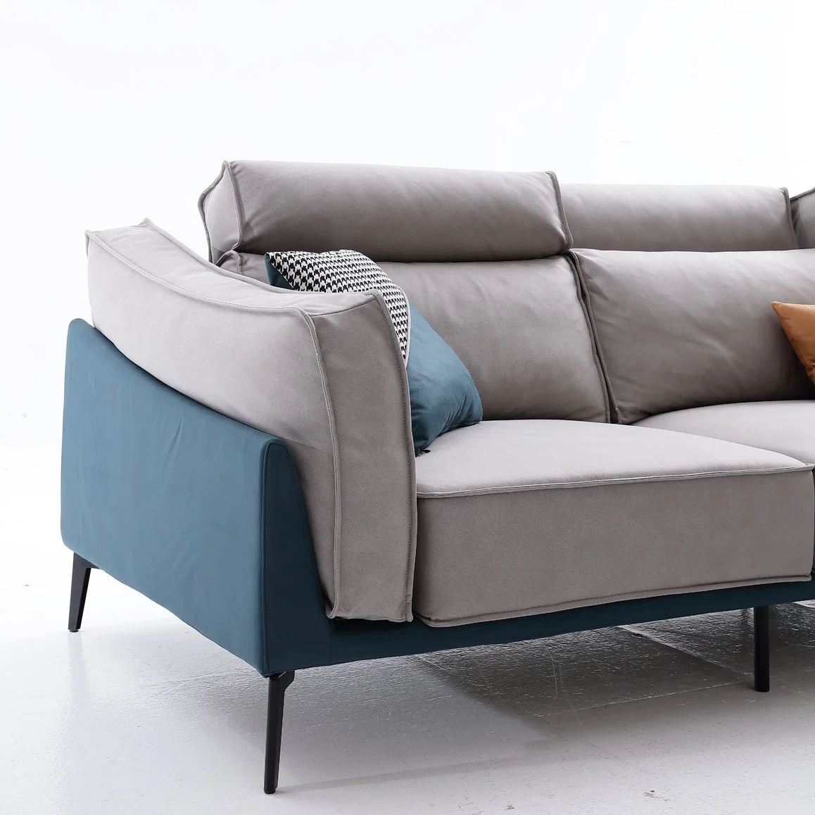 Modern Living Room Chaise Sofa with Metal Legs for Home Bedroom Furniture