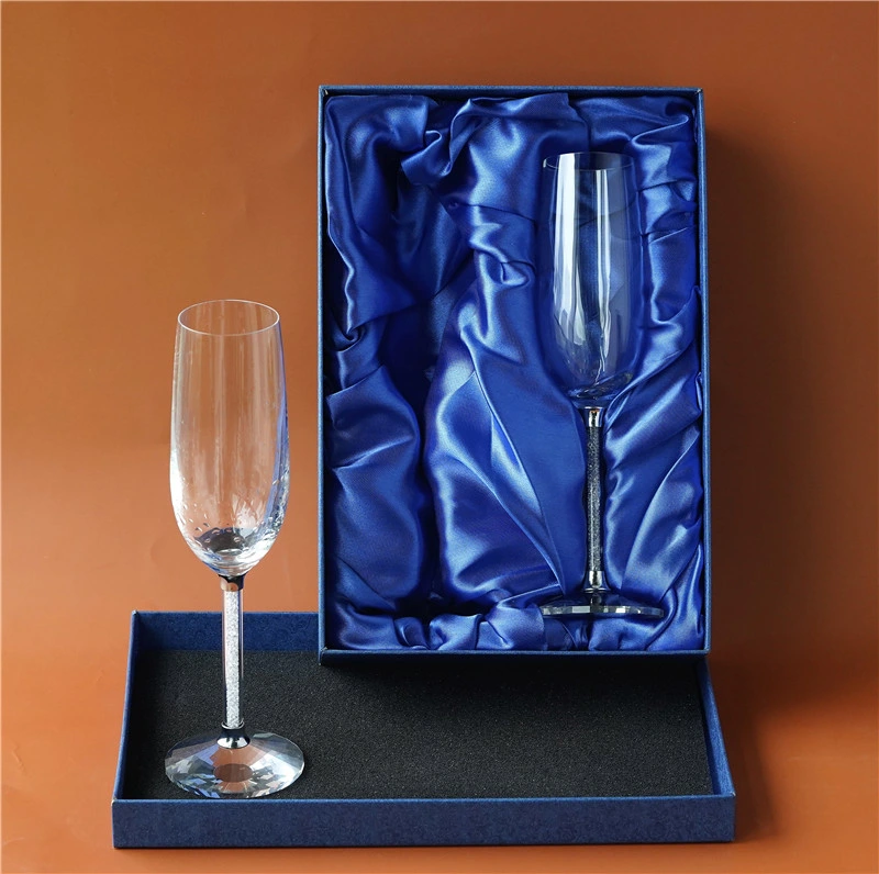 Großhandel Kundengebundene 235ml Promotion-Geschenk Diamant Kristall Champagner Glas Bf420