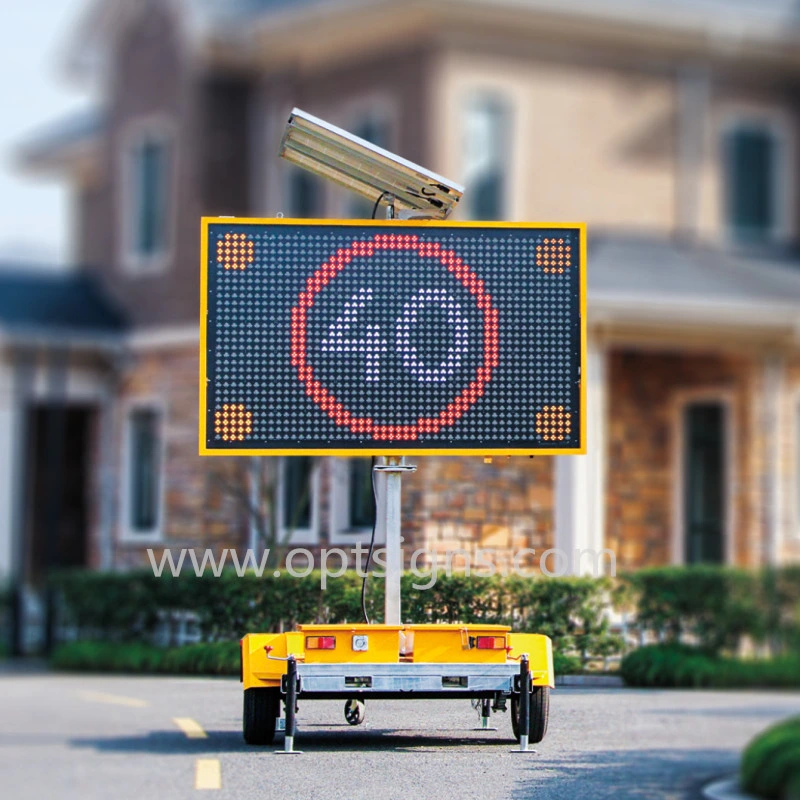 Hydraulic Lifting 360 Degree Rotatable Solar Powered Portable Electronic LED Message Sign Boards