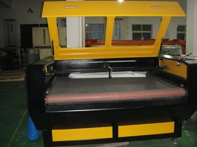 Goldensign Auto Feeding Laser Cutting Machine