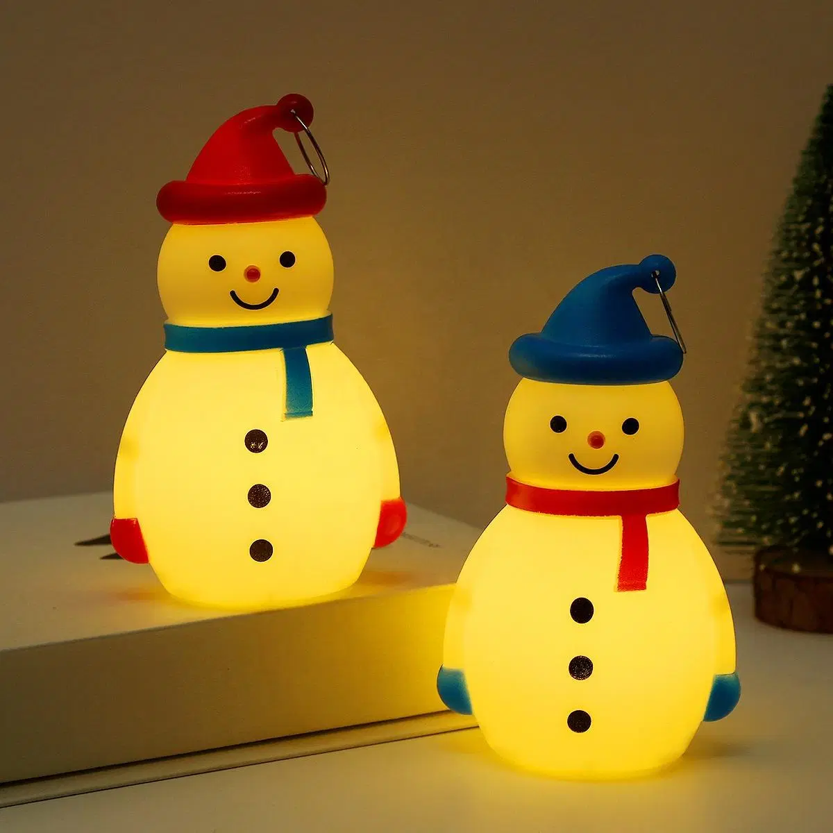 Regalos de año Nuevo 2023 Navidad Luz nocturna portátil para niños LED Snowman