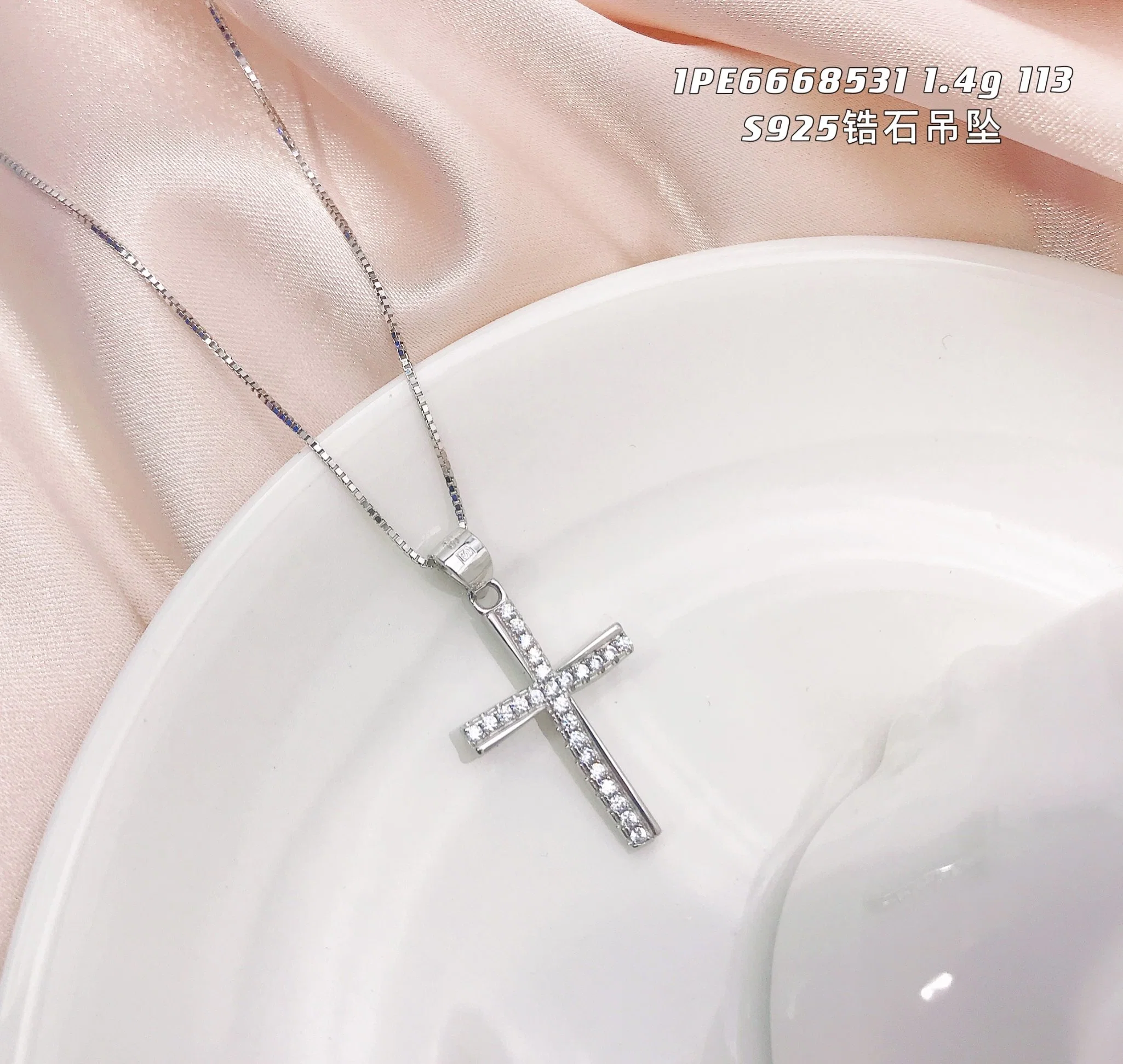 OEM Custom Fashion 925 Silver Jewelry White Stone Luxury Popular Wholesale/Supplier High quality/High cost performance Light Weight Religious CZ Cross Pendant