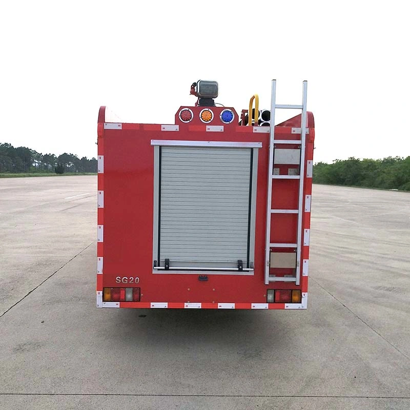 Japen Brand I Suzu Fire Fire Truck 2ton 2000L Water وشاحنة معدات الحريق ذات الرغوة