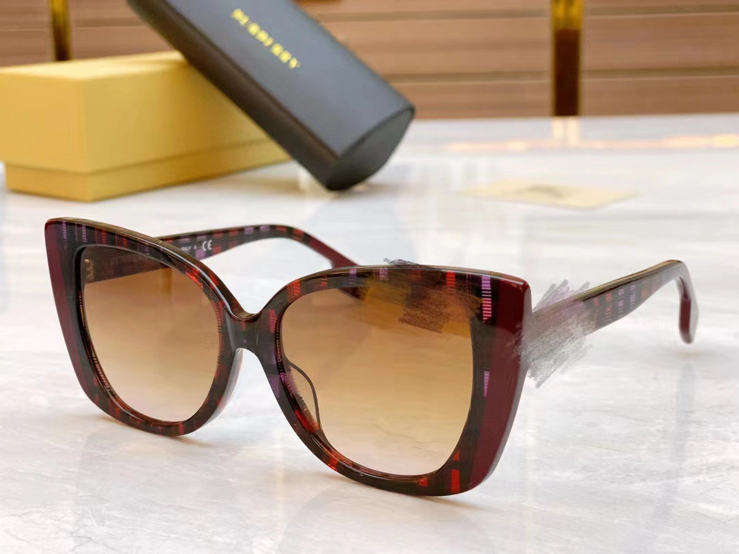 Luxury Sun Glasses Eyewear 2023 Fashion Square Frame Retro Ladies