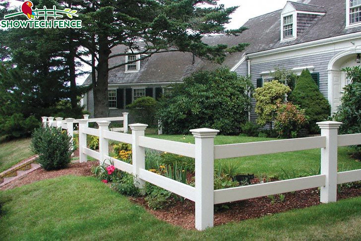 Beautiful Designed Plastic PVC Horse Rail Farm Fence and Fence Post