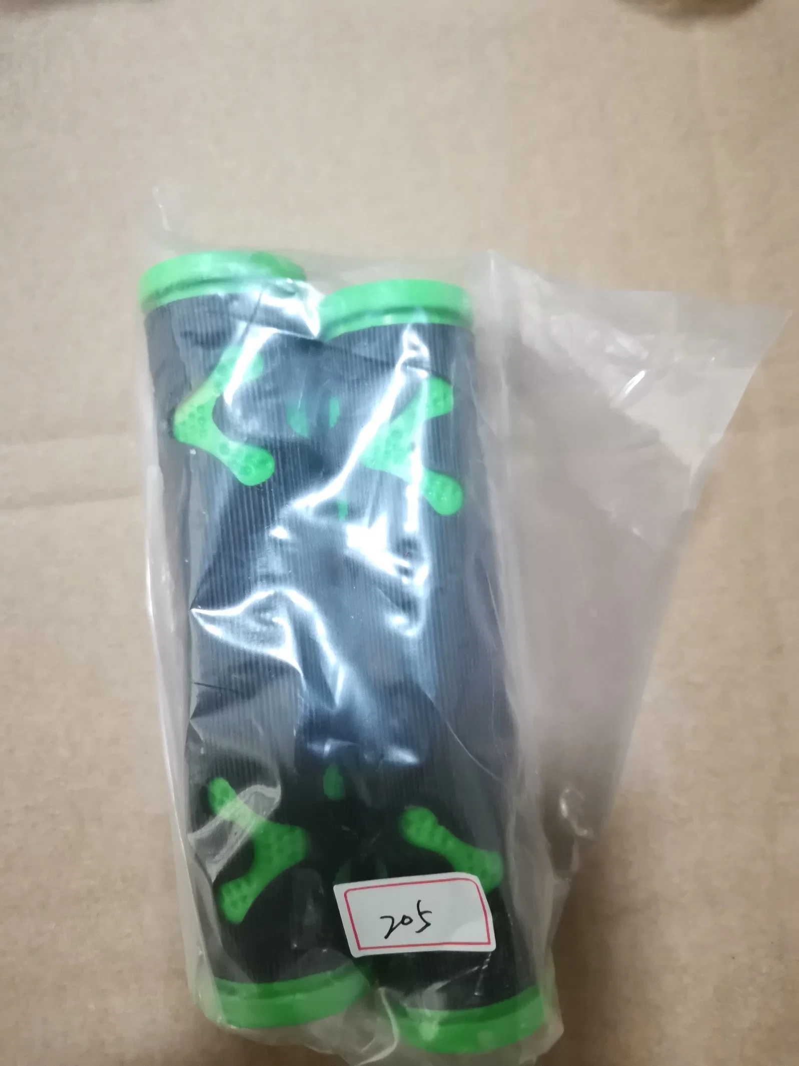 Hollow Anti-Slip Rubber Road Bicycle Grips Green & Black