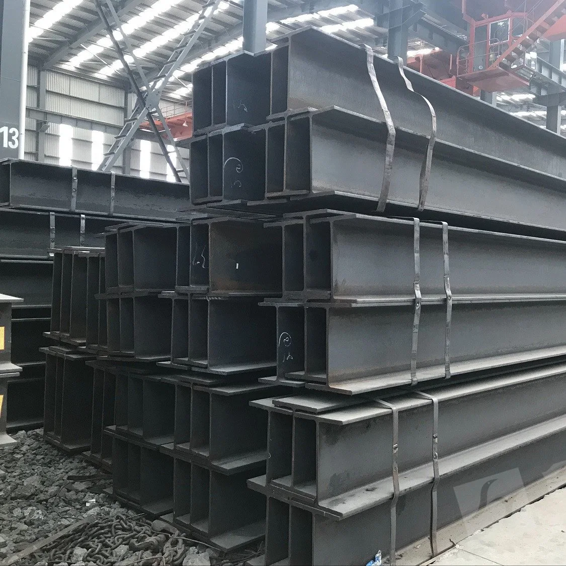 China Suppliers Type H Type I H Beam I Beam Price Mild Carbon Universal Structural Steel Ss400 Q235B Q345e H Beam/I Beam Iron Beam