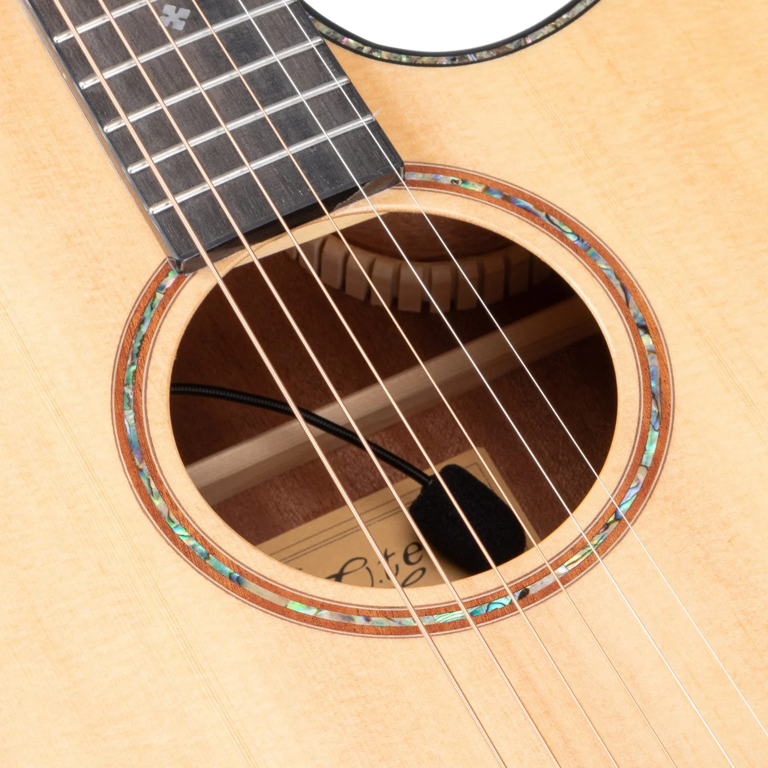 Fabricado en China buen precio de 41 pulgadas de sólido Guitarra Acústica Guitarra folk