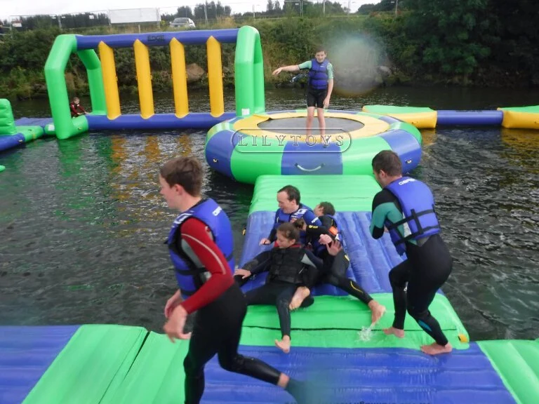 Juego de agua inflable Parque Acuático de flotación para Parque de Atracciones