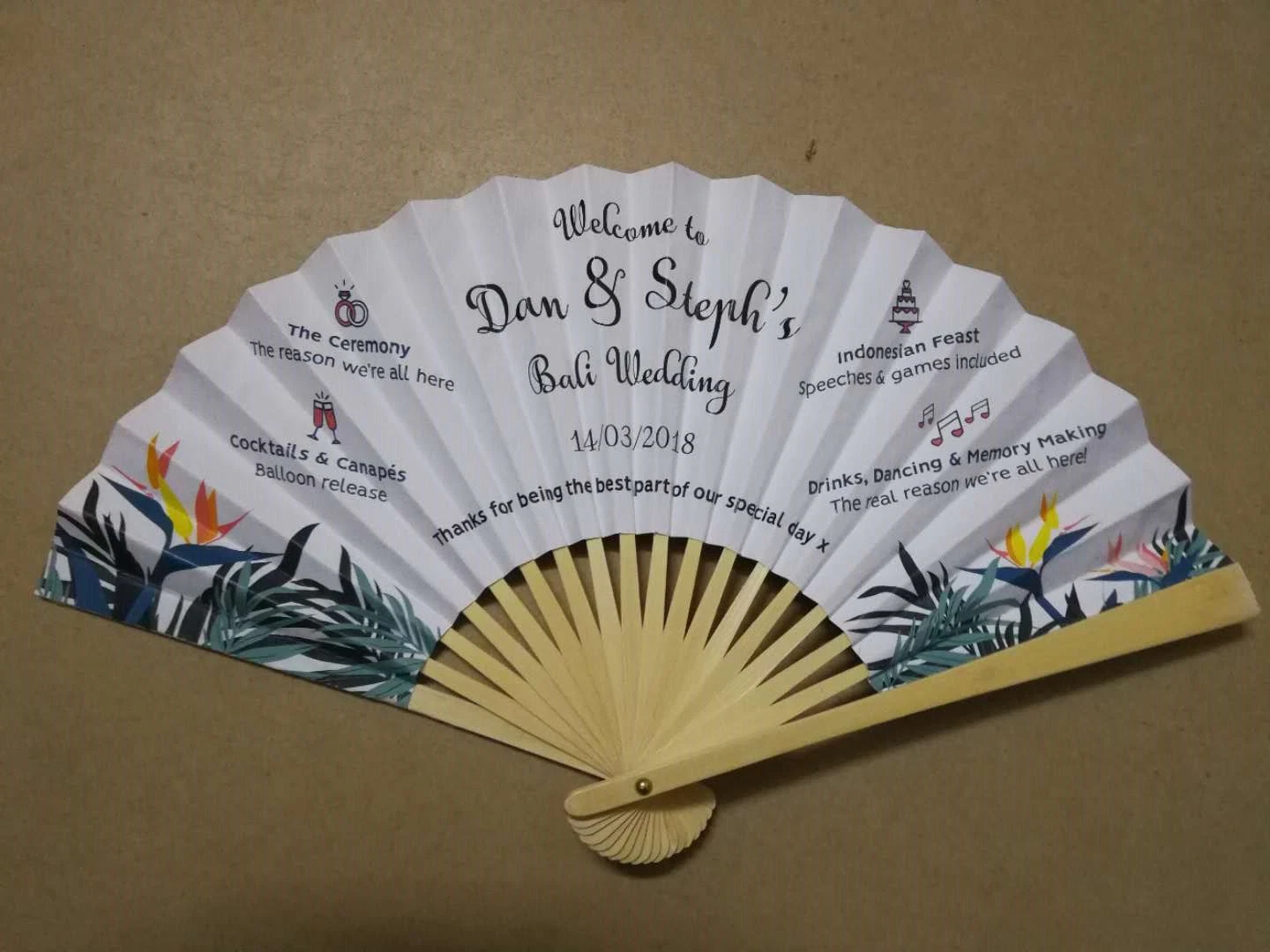 Custom Design Promotion Paper Folding Hand Fan Bamboo Frame Paper Fold Fan