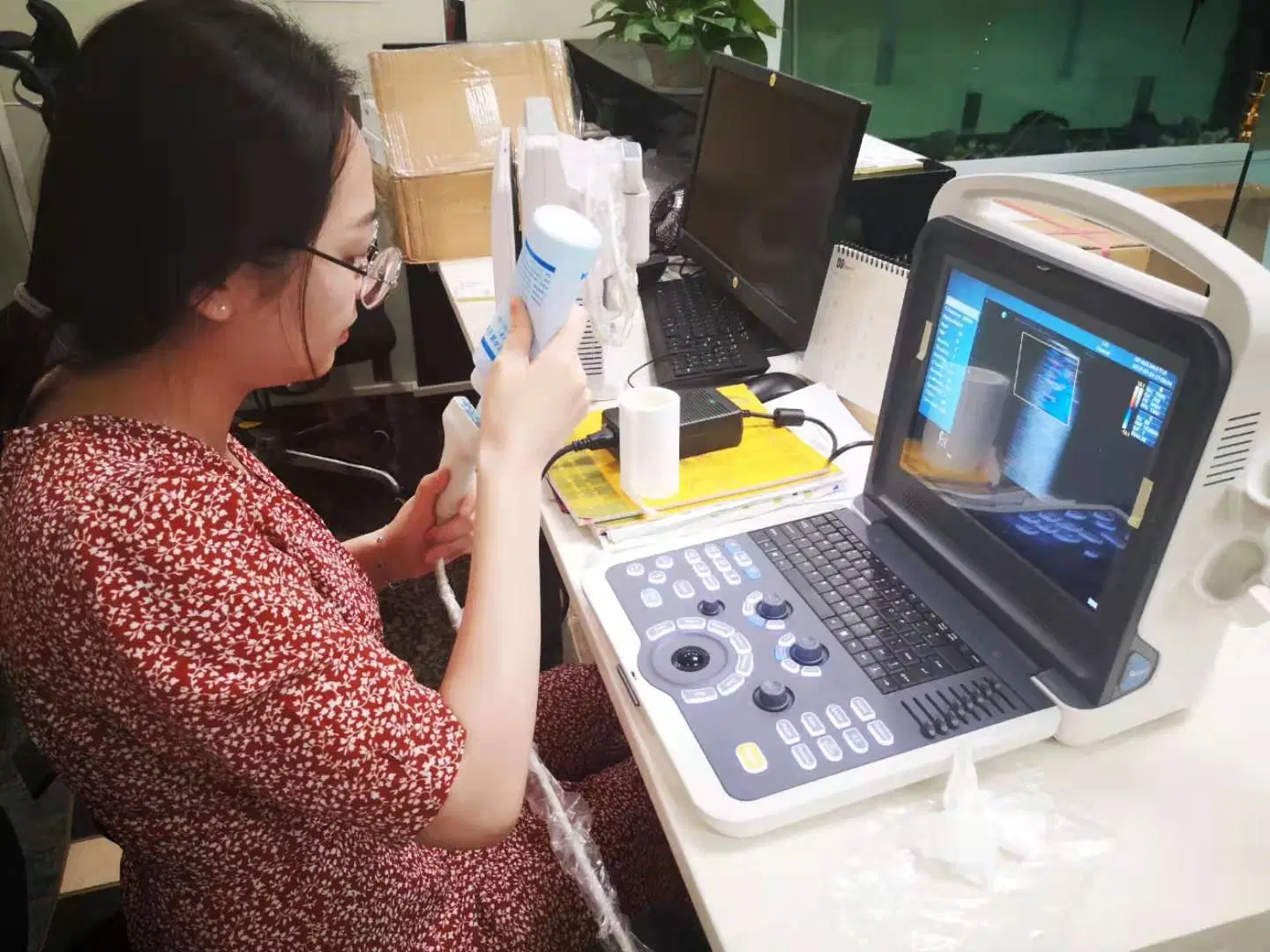 Most Cost-Effective Portable Color Doppler Ultrasound Scanner/Ultrasound Machine