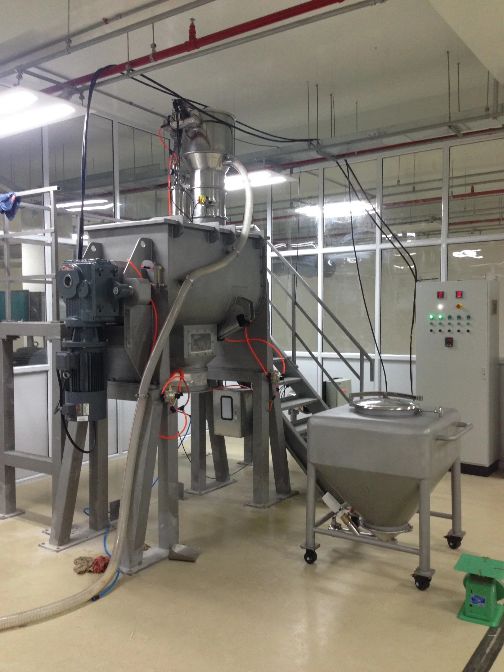 Vacuum Feeder Mixer Food Mixing System Powder Mixing