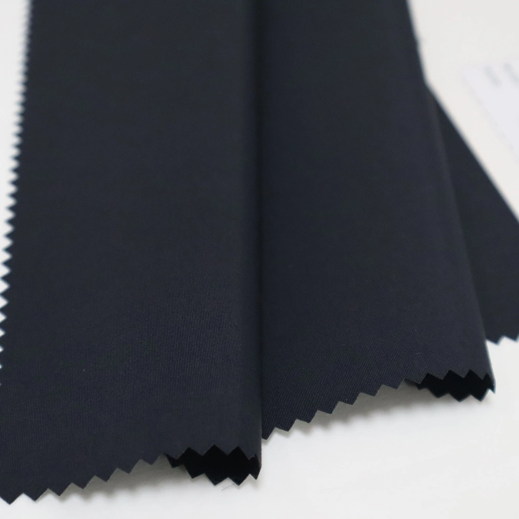 Nylon 100% reciclado Fd Taslan TPU Tejido laminado resistente al agua clara para el invierno de Prendas de Vestir chaqueta