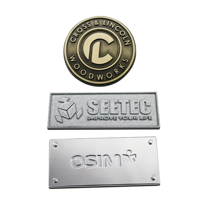 Graphic Metal Craft Logo de la marque de la publicité étiquette médaillon Anime Memento Coin autocollant Key Fob Dog Tag Voiture de l'emblème de la plaque de nom de la poignée de la broche