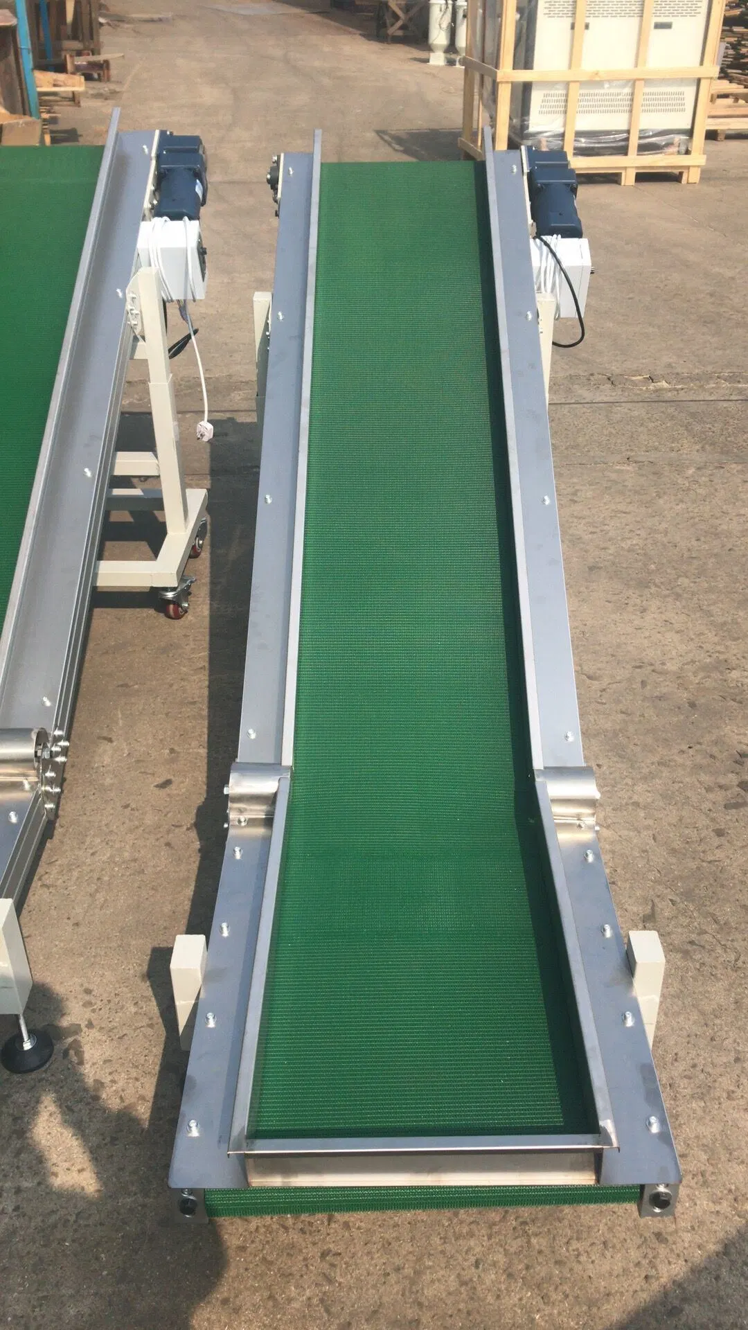 Factory Price Stainless Steel Belt Inclined Conveyor Food Grade Lifting Conveyor