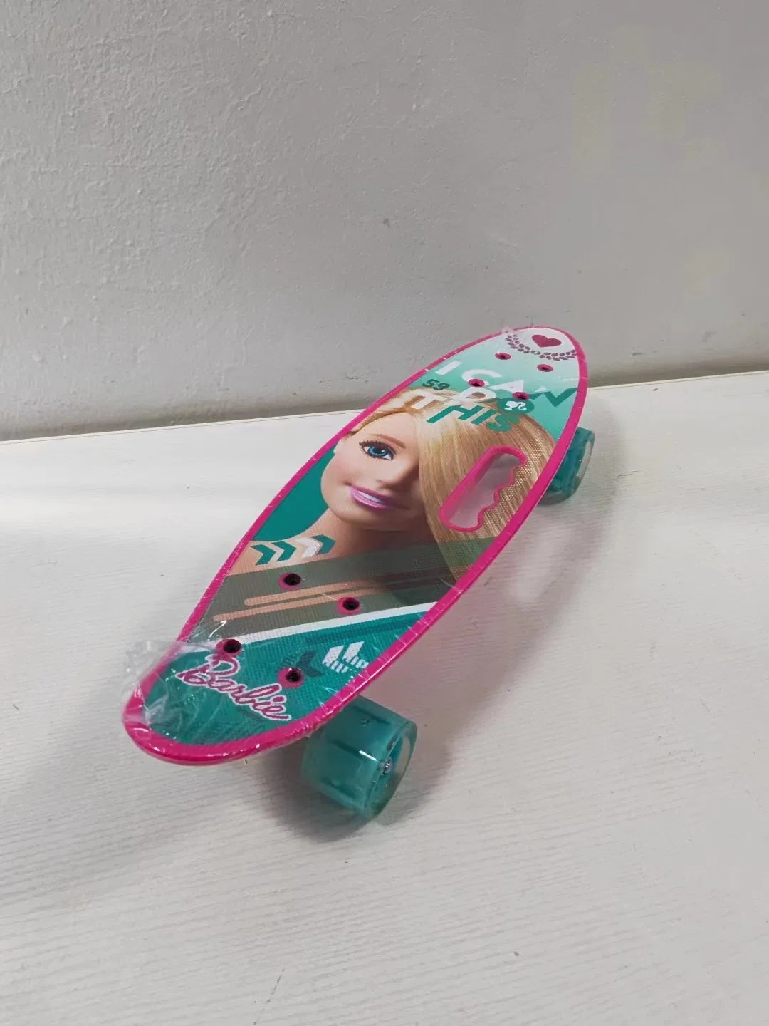 New PP and Fiberglass Plastic Skateboard 22 Inch Penny Board for Kids