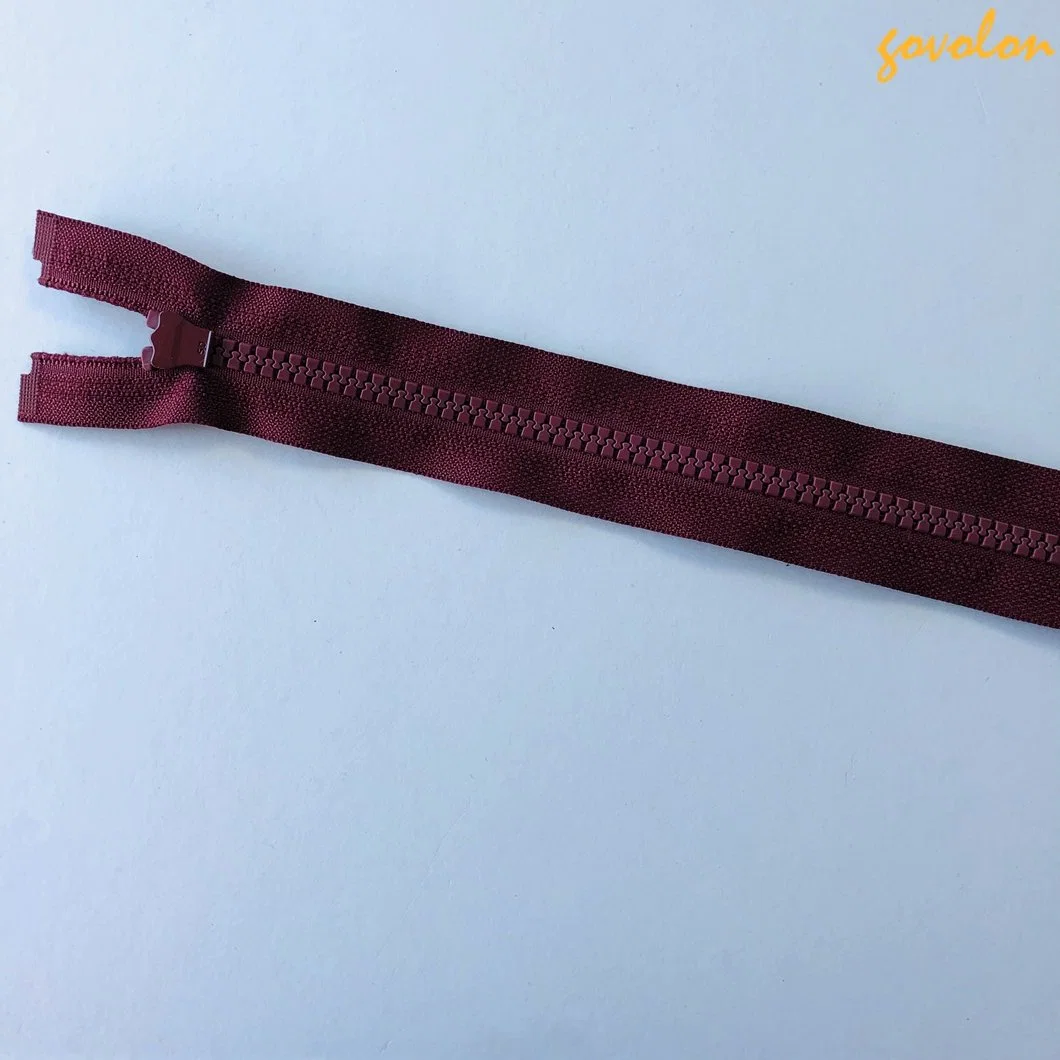 Red Color 40cm Plastic Teeth Zipper for Garment Accessories