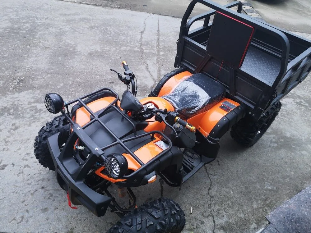 4X4 300CC grande puissance VTT peuvent être utilisées dans la plage, de la ferme. 300cc ferme avec Trailier VTT Quad