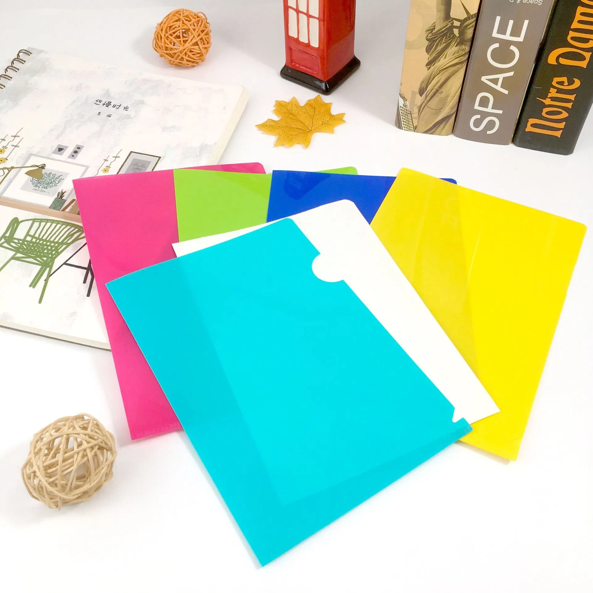 Translucent 0.2 mm Thickness L Shaped A4 Rich Color Heavy PP File Folder Pocket