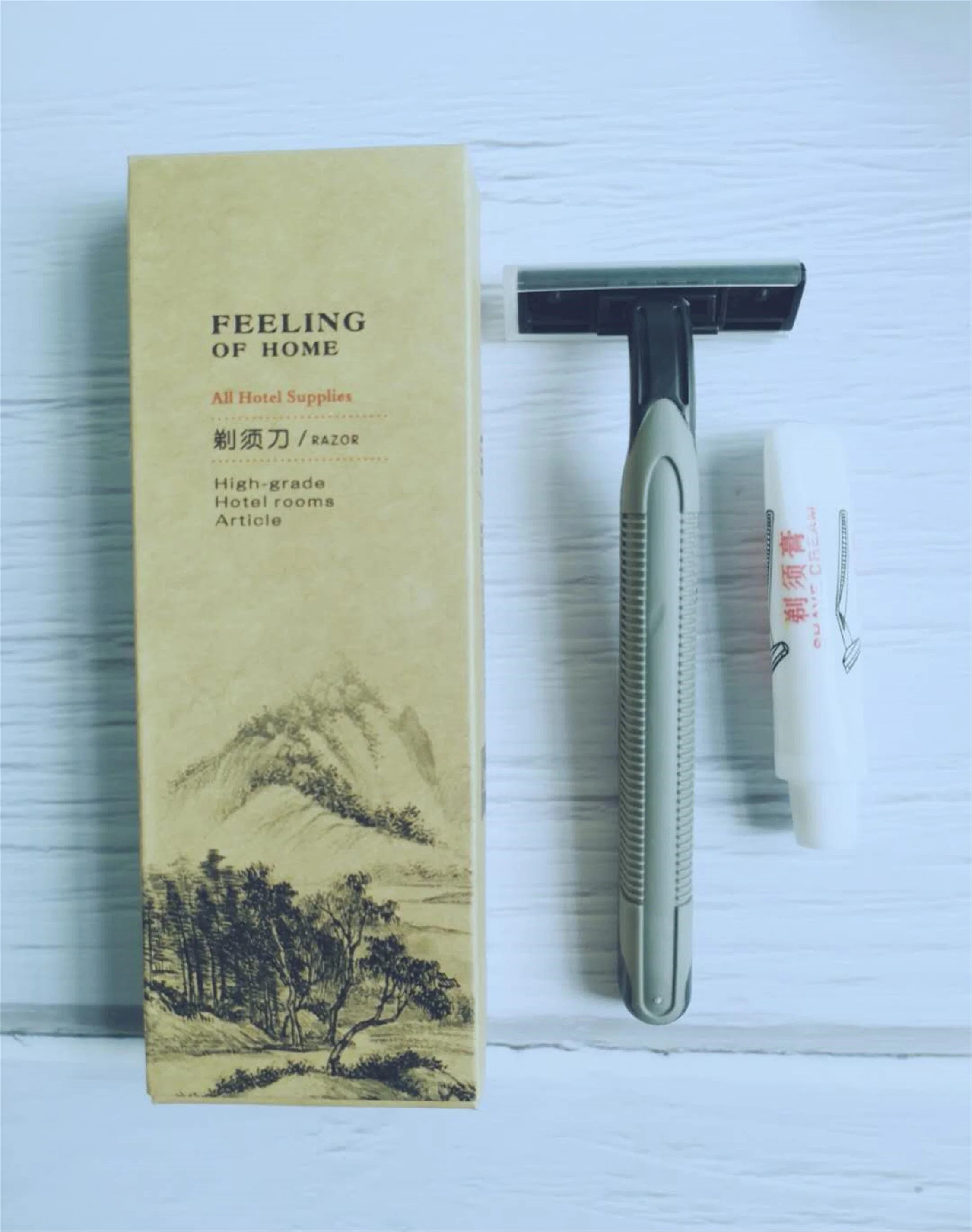 Shaving Razor in Box with Hotel Amenities for Hotel Room