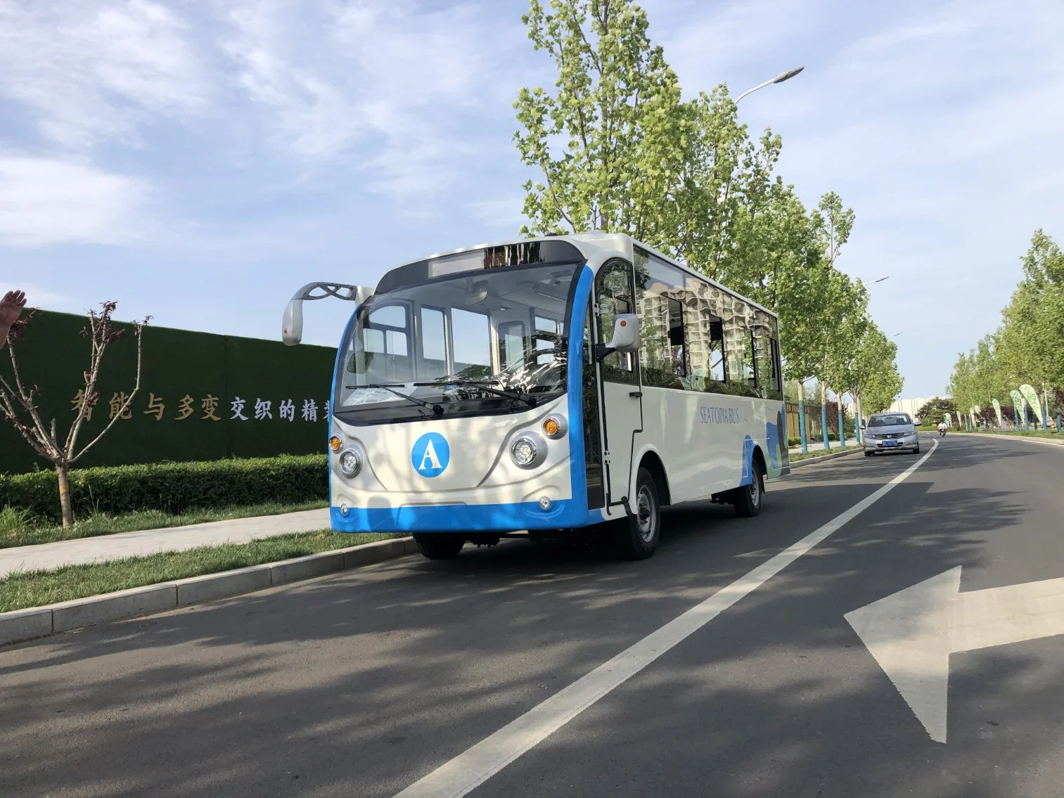 China Manufacture 23 Passenger Mini Bus Electric Bus (ZH-L23)