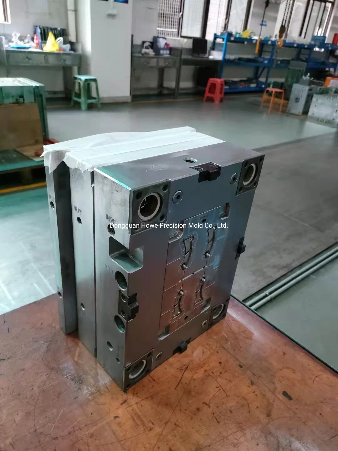 Injection Molding Building Multi Cavity Plastic Component Mold