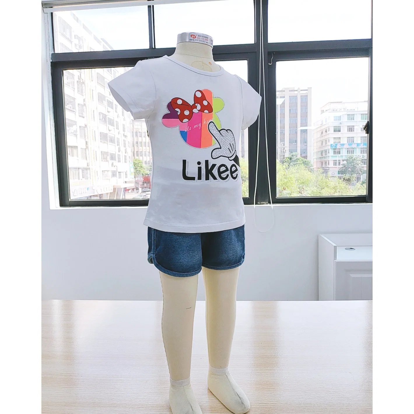 Les enfants de femmes de coton à manches courtes s'adapter à l'été T-Shirt Korean Style de vêtements Les vêtements pour enfants