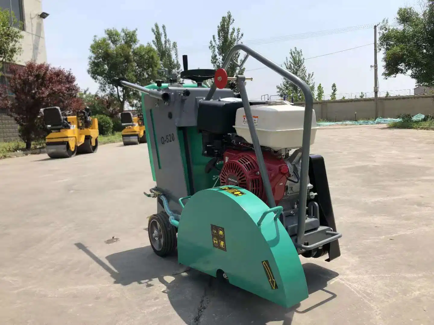 Hot Sale Concrete Road Cutting Machine with Diamond Blade