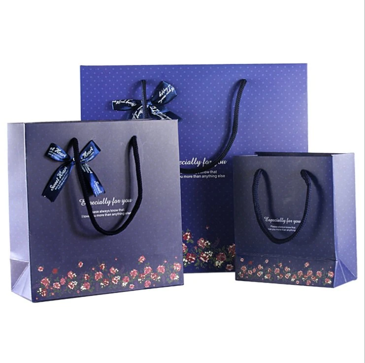 Custom Logo Printed Matt Fashion Packaging Kraft Paper Bag Shopping Gift Wrapping Paper Bag for Cosmetics/Clothing/Gifts