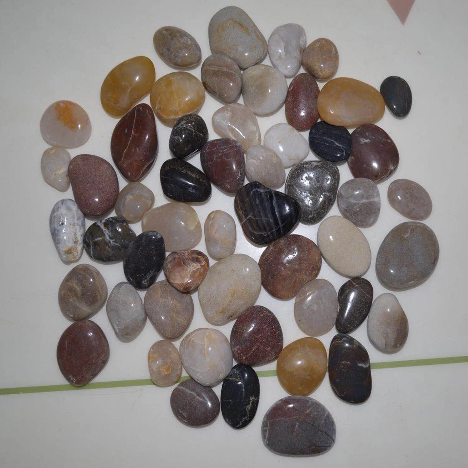 High Glossy Polished Mixed Color Pebble River Stone Garden Decoration Cobble Stone