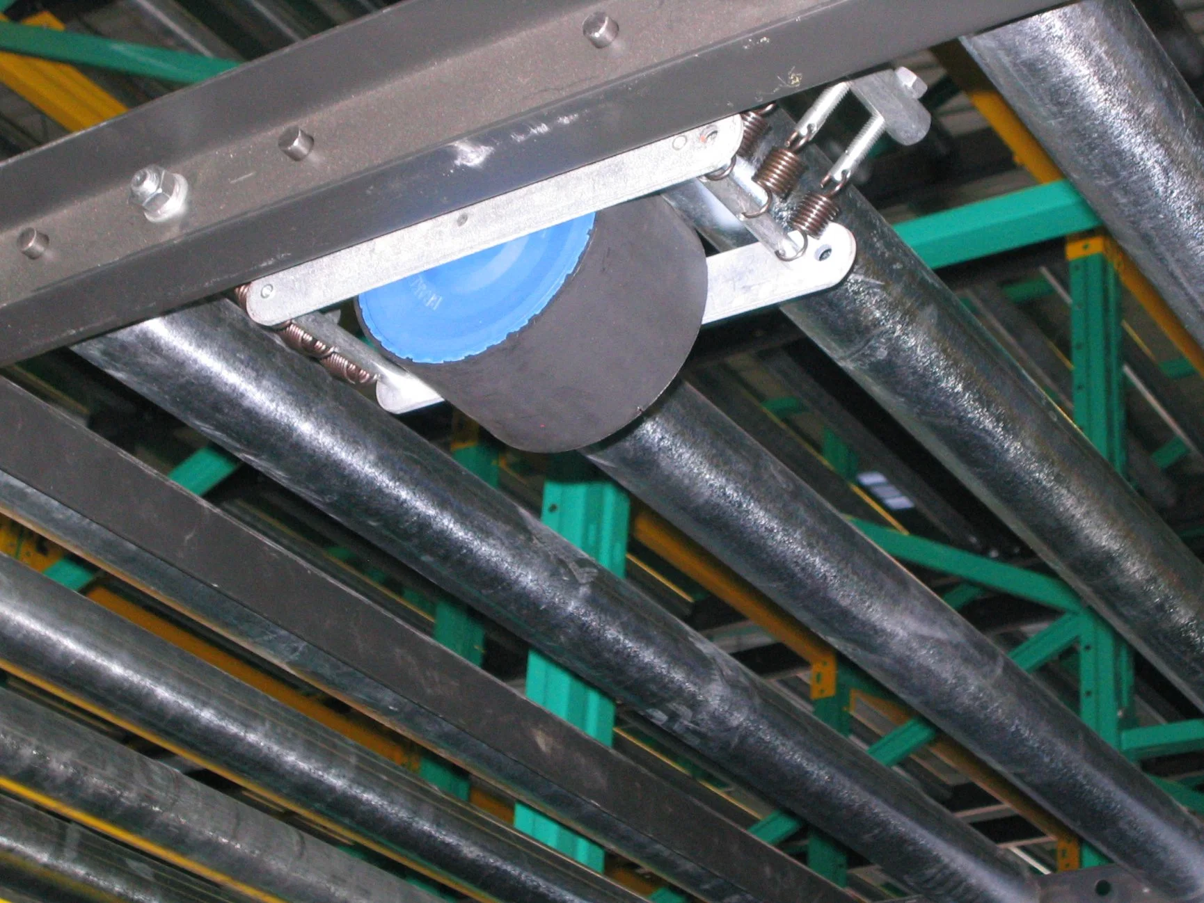 Gravity Rack Steel Roller Type Track First in First out Heavy Gravity Racky System