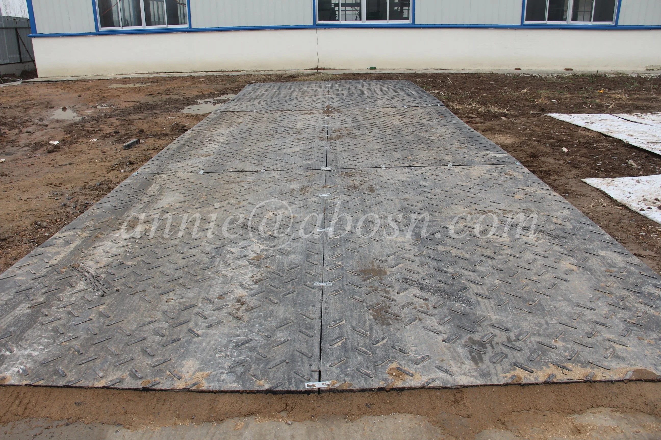 Heavy Duty Plastic Construction Road Mats UHMW Composite Ground Mats
