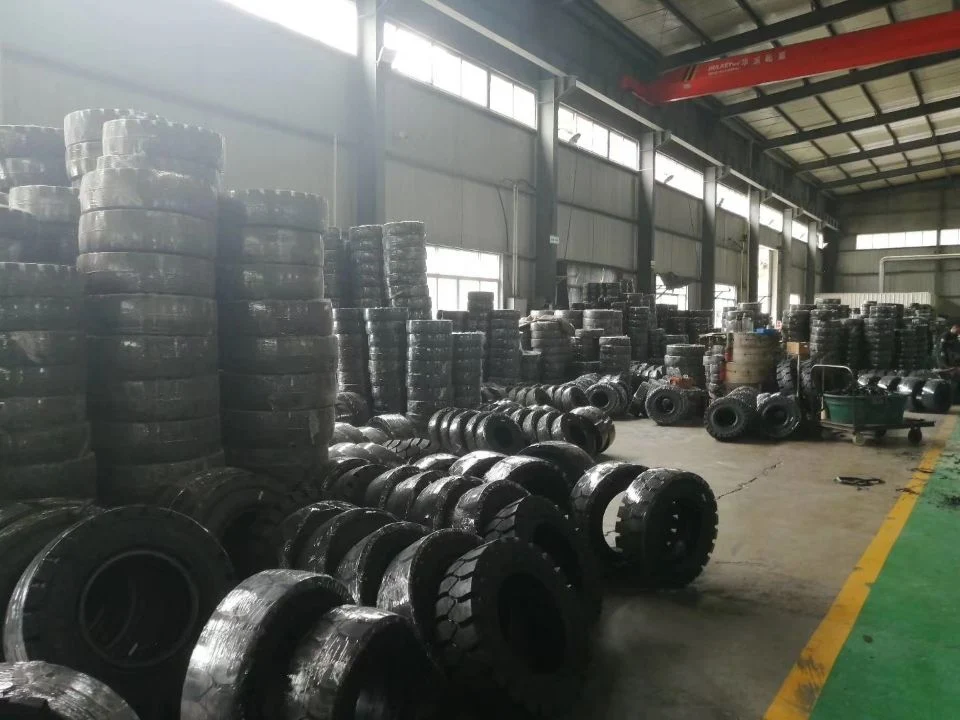 Good Qualtity Solid Forklift Tyre with 300-15