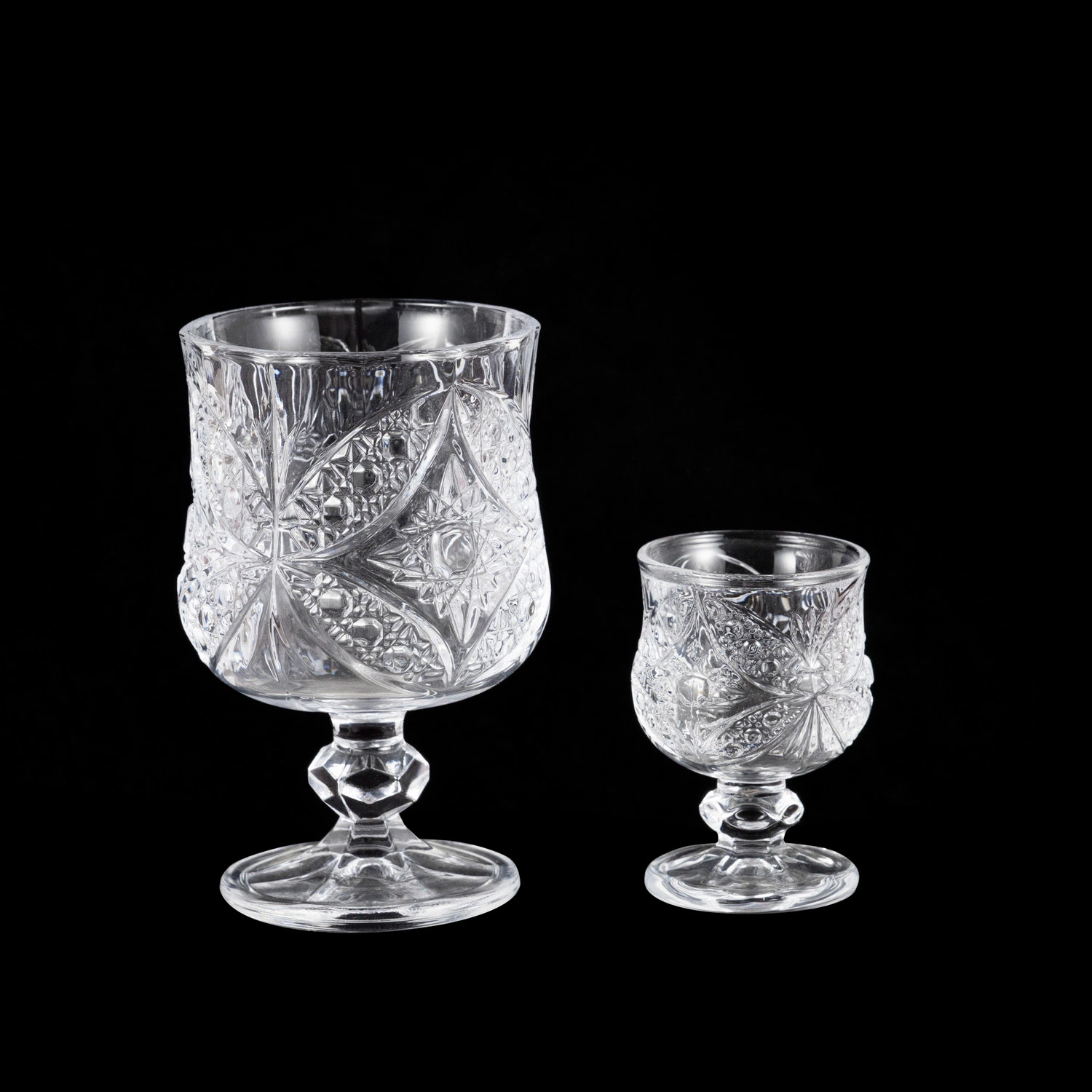 Wholesale Supplies Wine Glass Liquor Cocktail Tumbler Clear Glass Mug Goblet Fruit Juice Milk Tea Beverage Glass Cup