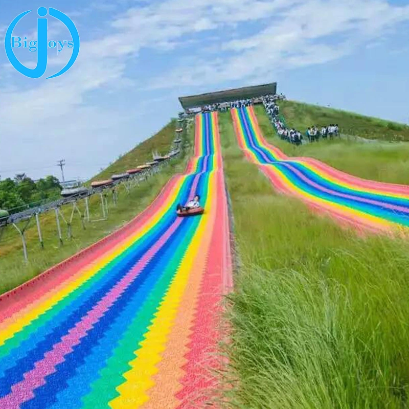 Nouveau produit Terrain de jeux extérieur Jeux d'attractions Rainbow Diapositive sec, les enfants de l'herbe, Rainbow coulissant de la neige sèche Faites glisser pour la vente