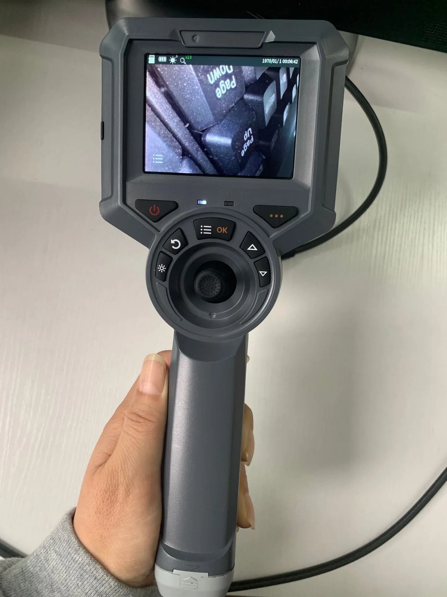 Industrielle Borescope Inspektionssysteme mit 3,5 ′ ′ LCD-Monitor, 2m Testkabel, Wasserdicht IP67, Wolfram Geflochtene Rohr