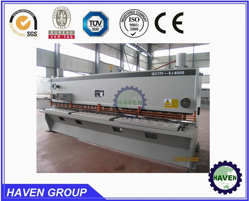 Hydraulic shearing machine to cut metal sheet plate