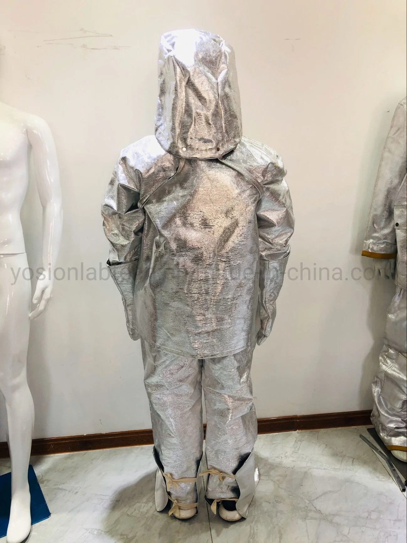 En Standard 1050 Degree Aluminized Fire Fighting Heat Resistant Fire Fighting Suit