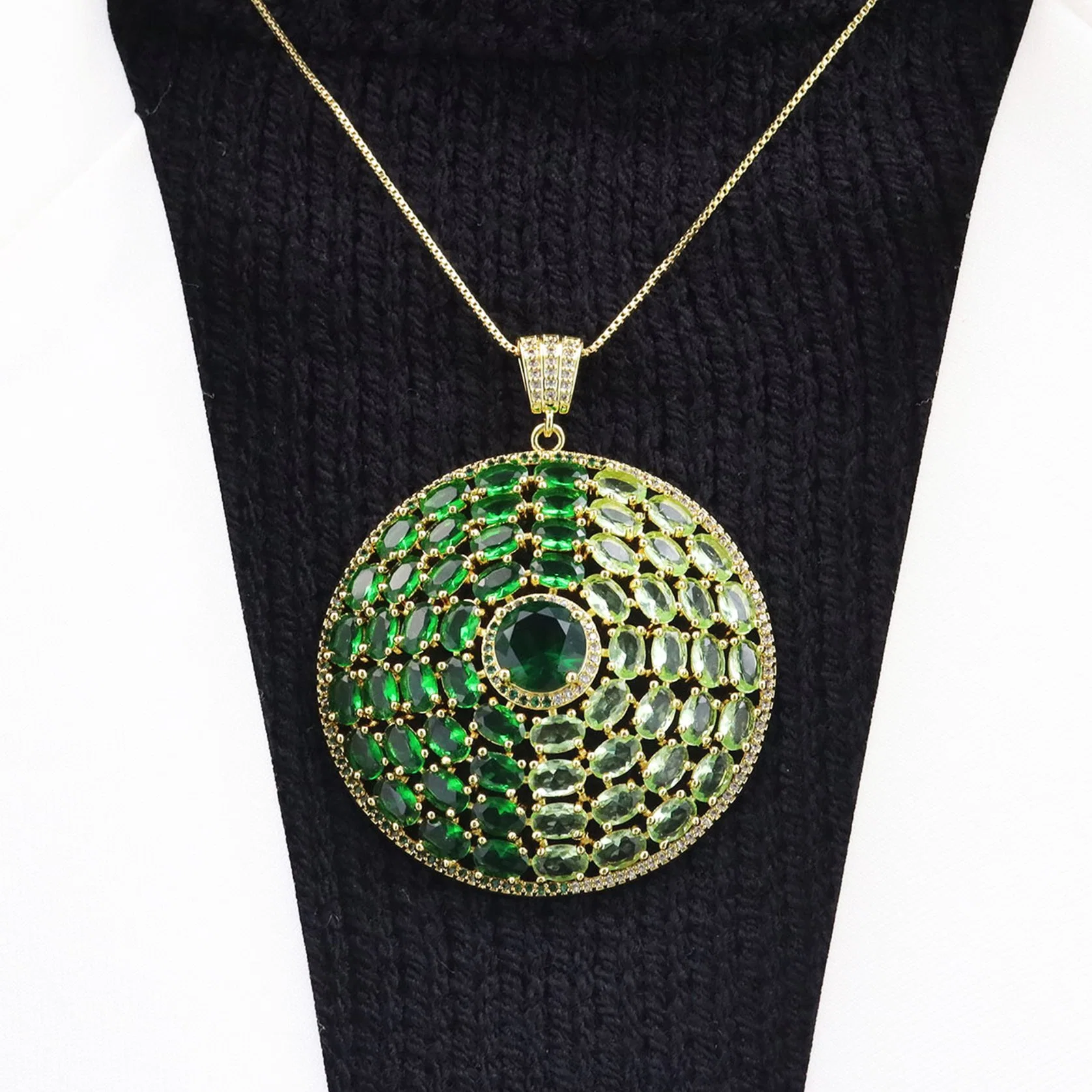 Simple Jewelry Big Round Green Crystal Pendant Necklace for Women