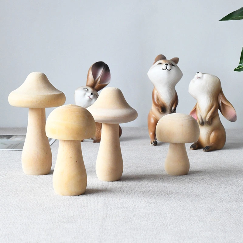 7 pièces en bois non finis de Champignons Champignons Mini différentes tailles de champignons en bois pour les arts et métiers des projets de décoration et de plus de couleur de peinture de bricolage